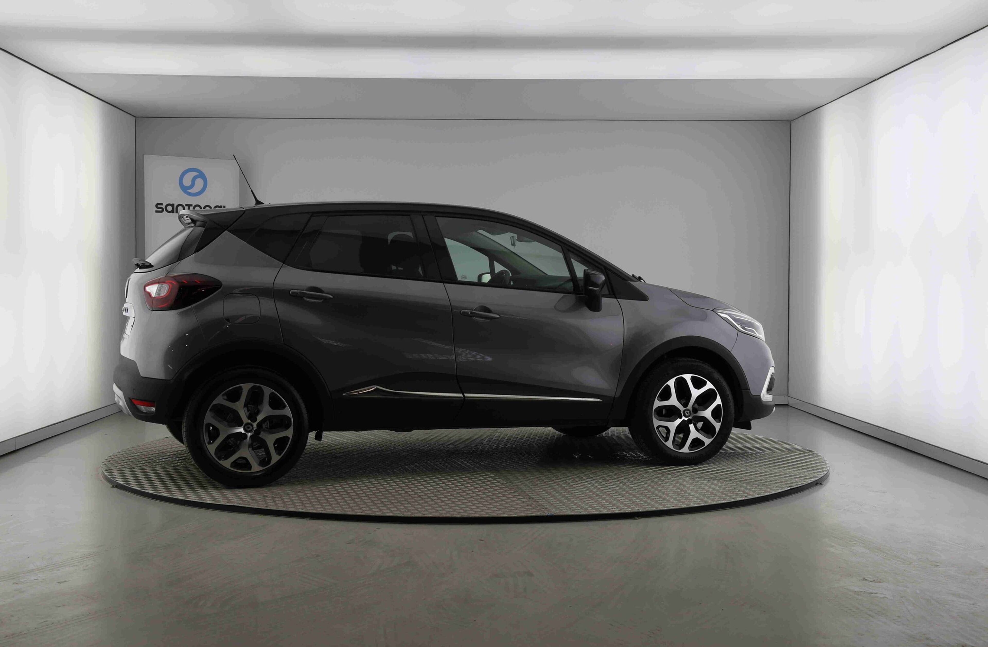 RENAULT Captur 0.9 TCe Exclusive