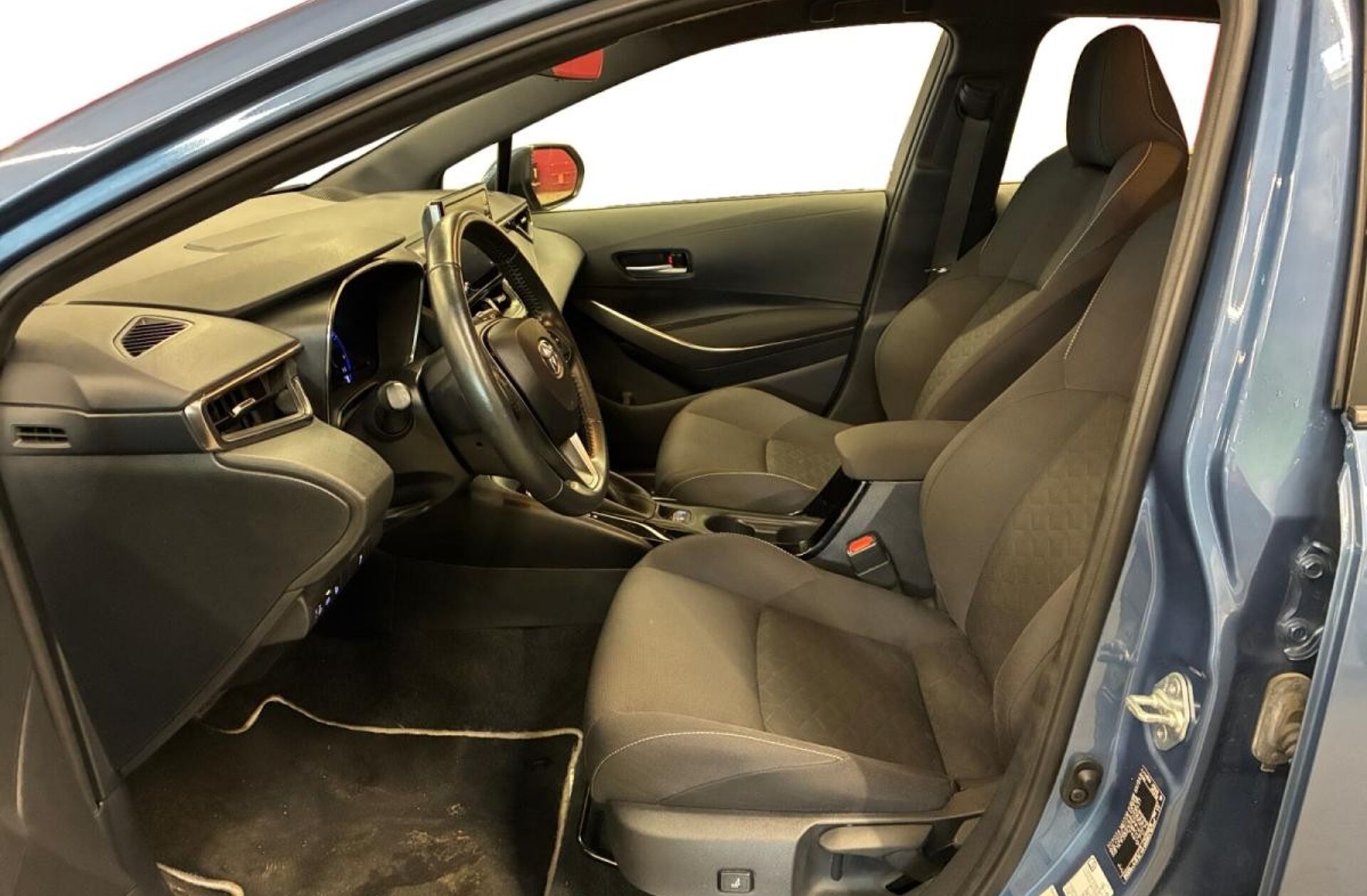 TOYOTA Corolla 1.8 Hybrid Exclusive