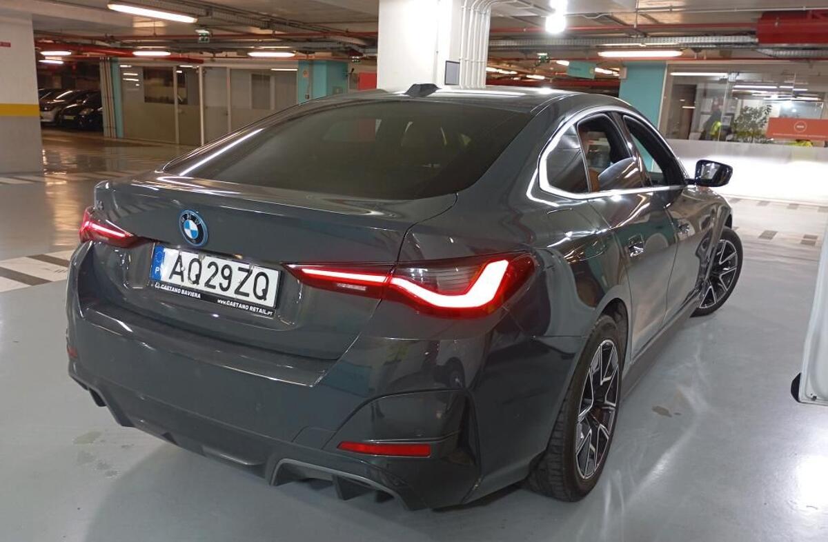 BMW i4 eDrive40 Desportiva M