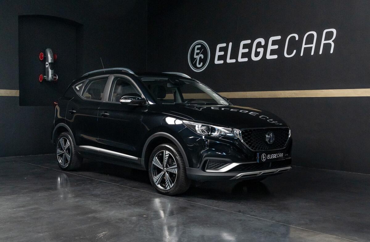 MG ZS 44.5 kWh Luxury
