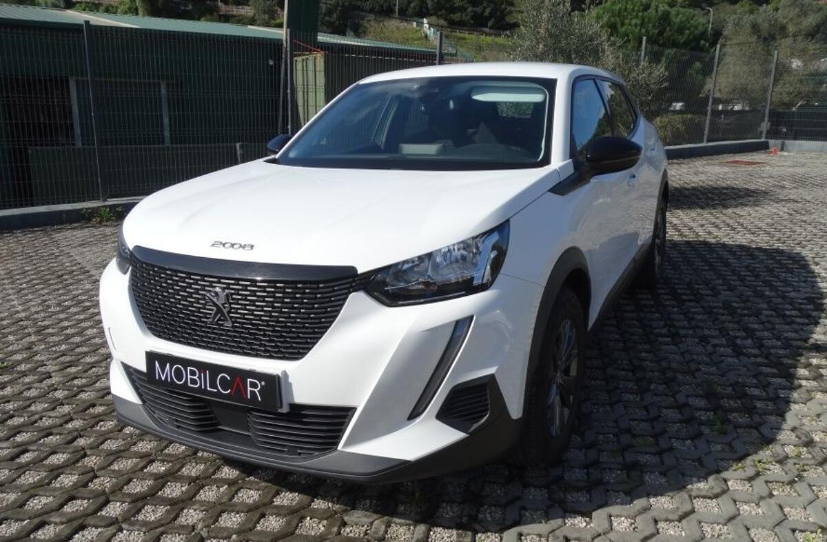 PEUGEOT 2008 1.5 BlueHDi Active Pack