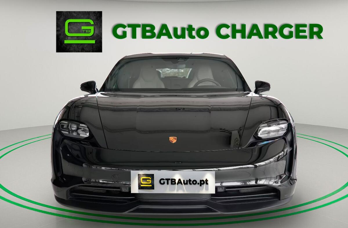 PORSCHE Taycan Taycan