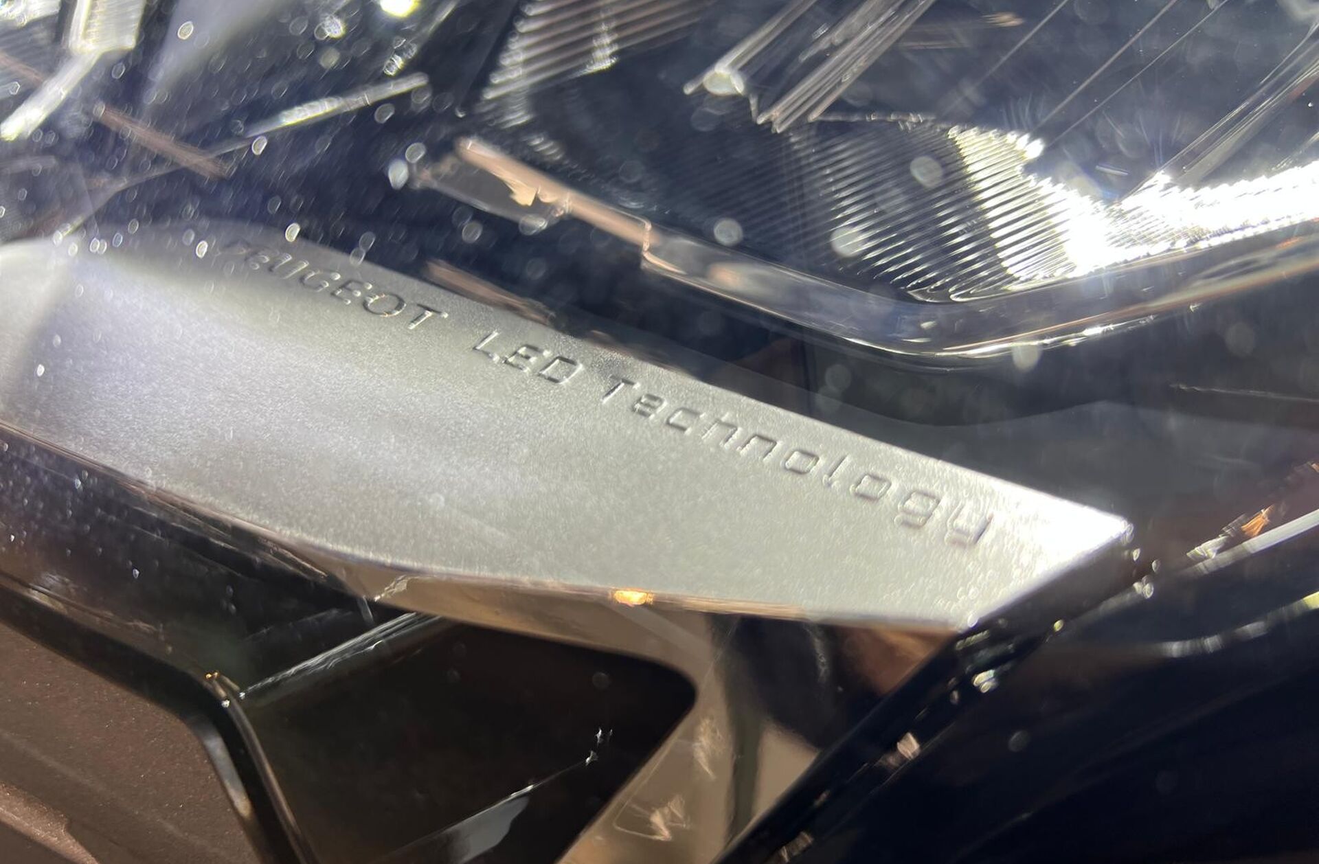 PEUGEOT 5008 1.5 BlueHDi Allure Pack EAT8