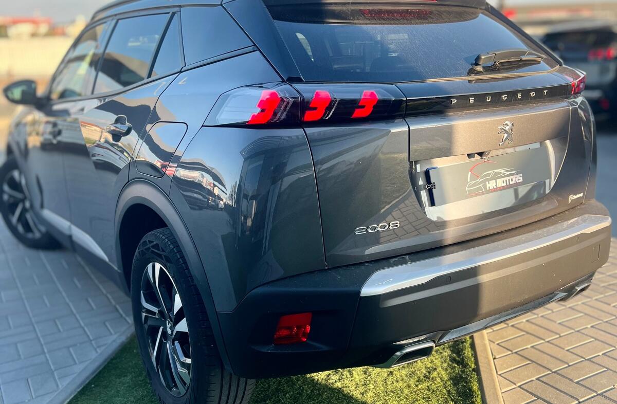 PEUGEOT 2008 1.2 PureTech Allure Pack