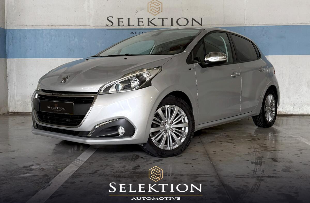 PEUGEOT 208 1.2 PureTech Style