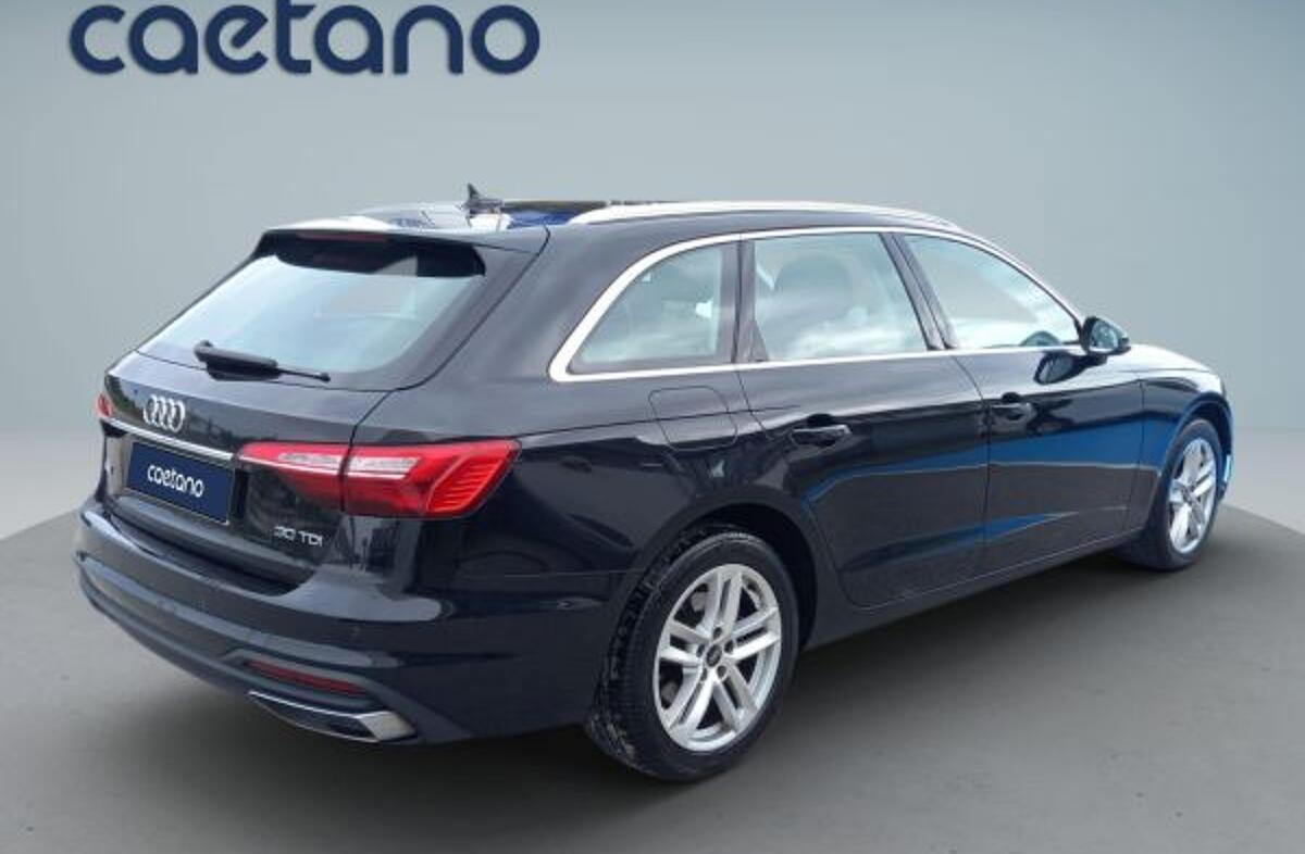 AUDI A4 30 TDI S tronic