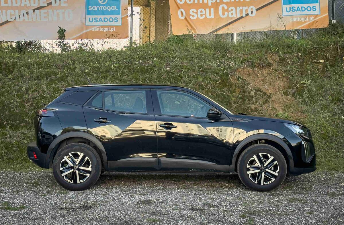 PEUGEOT 2008 1.2 PureTech Style