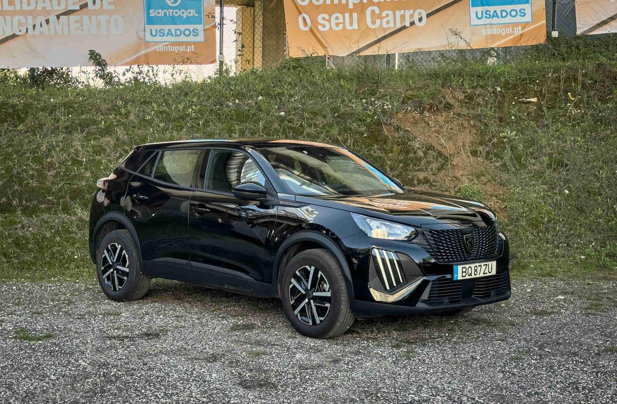 PEUGEOT 2008 1.2 PureTech Style