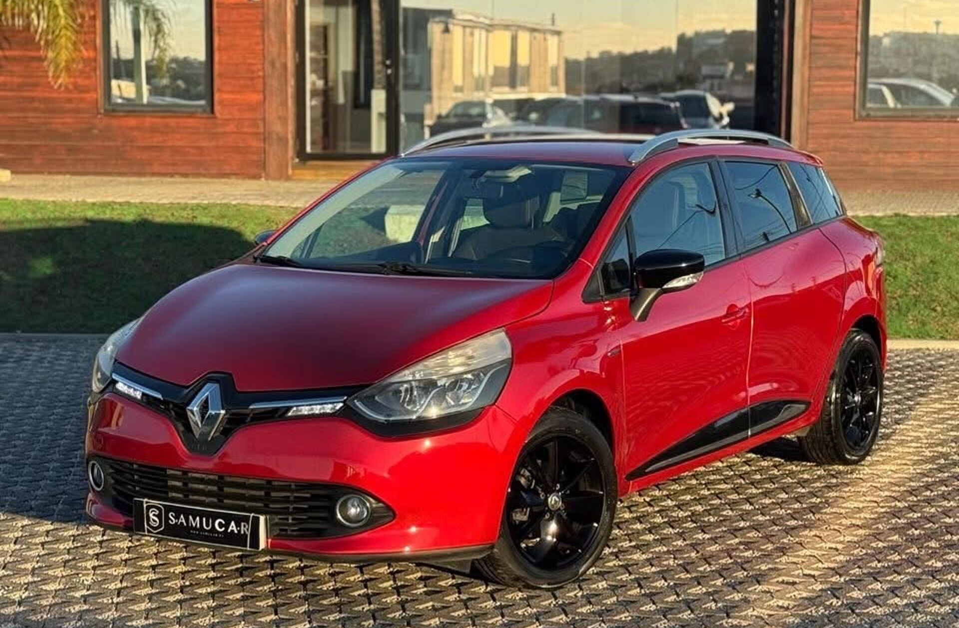 RENAULT Clio 0.9 TCE Confort