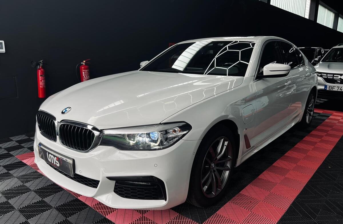 BMW Serie-5 530 e iPerformance Pack M