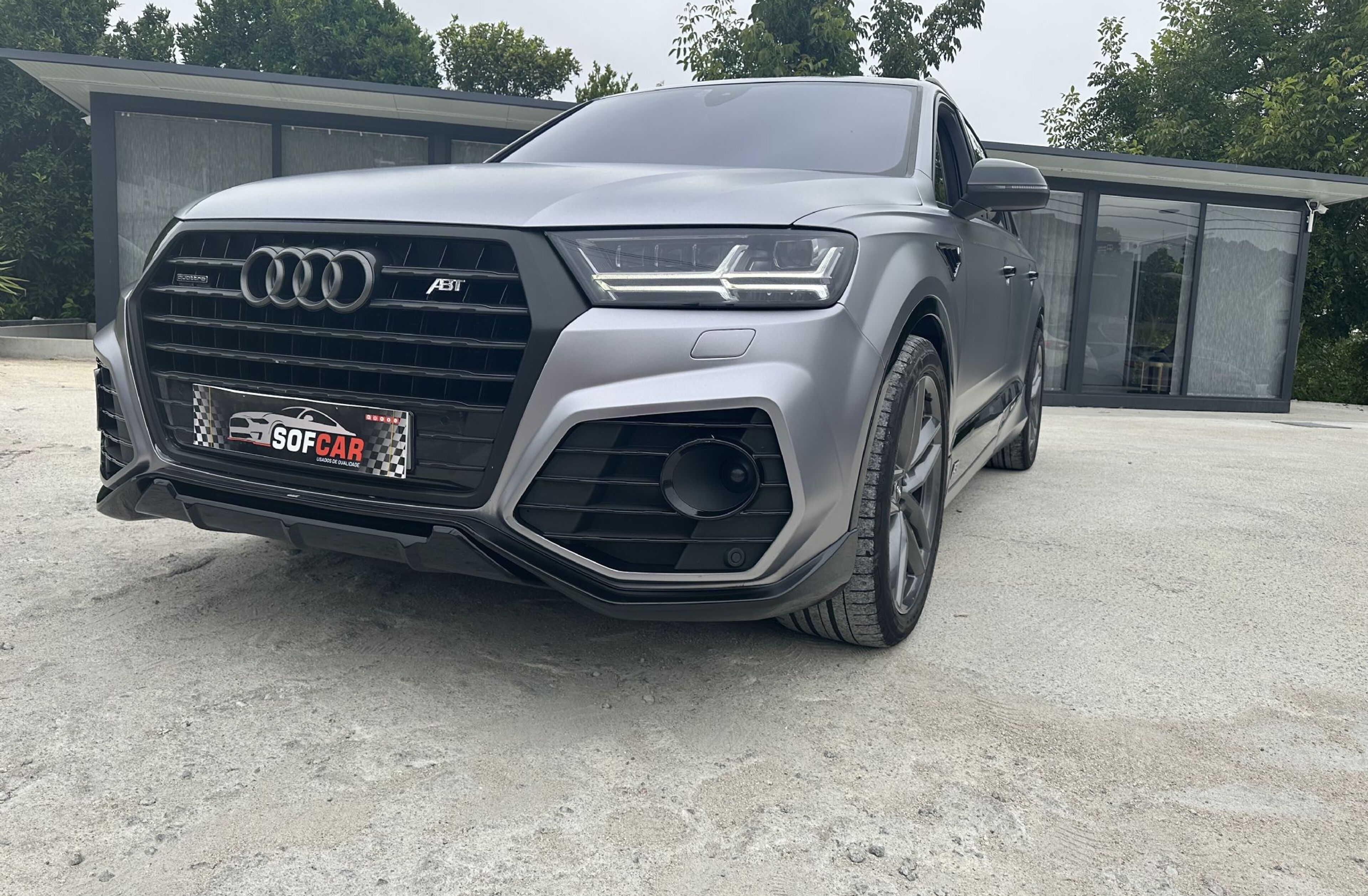 AUDI Q7 3.0 TDi quattro S-line Tiptronic 7L