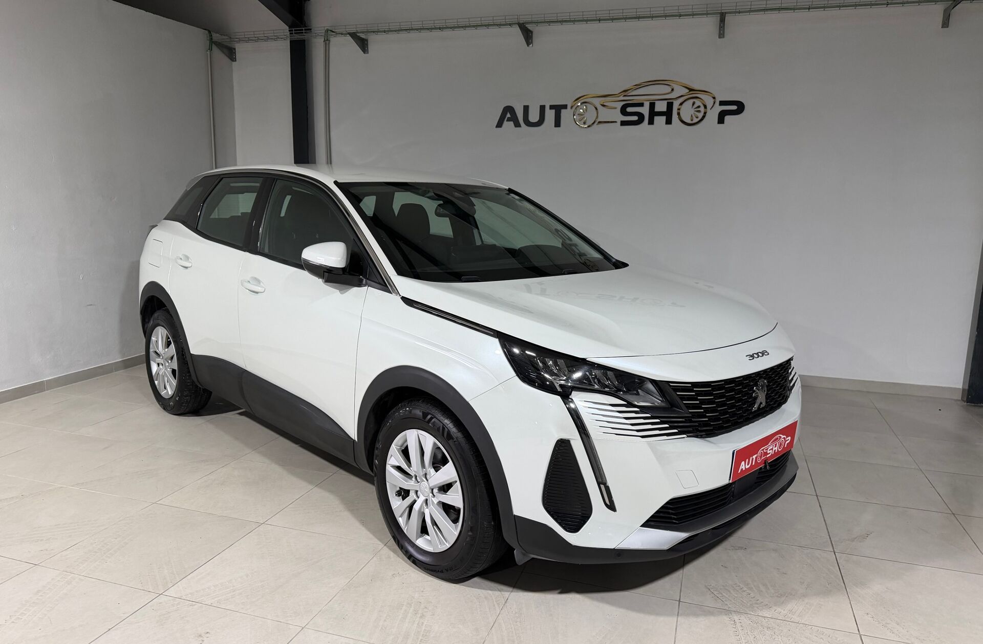 PEUGEOT 3008 1.2 PureTech Active Pack