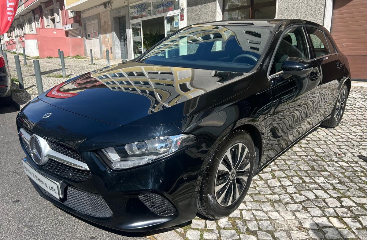 MERCEDES Classe A A 180 d Style Plus Aut.