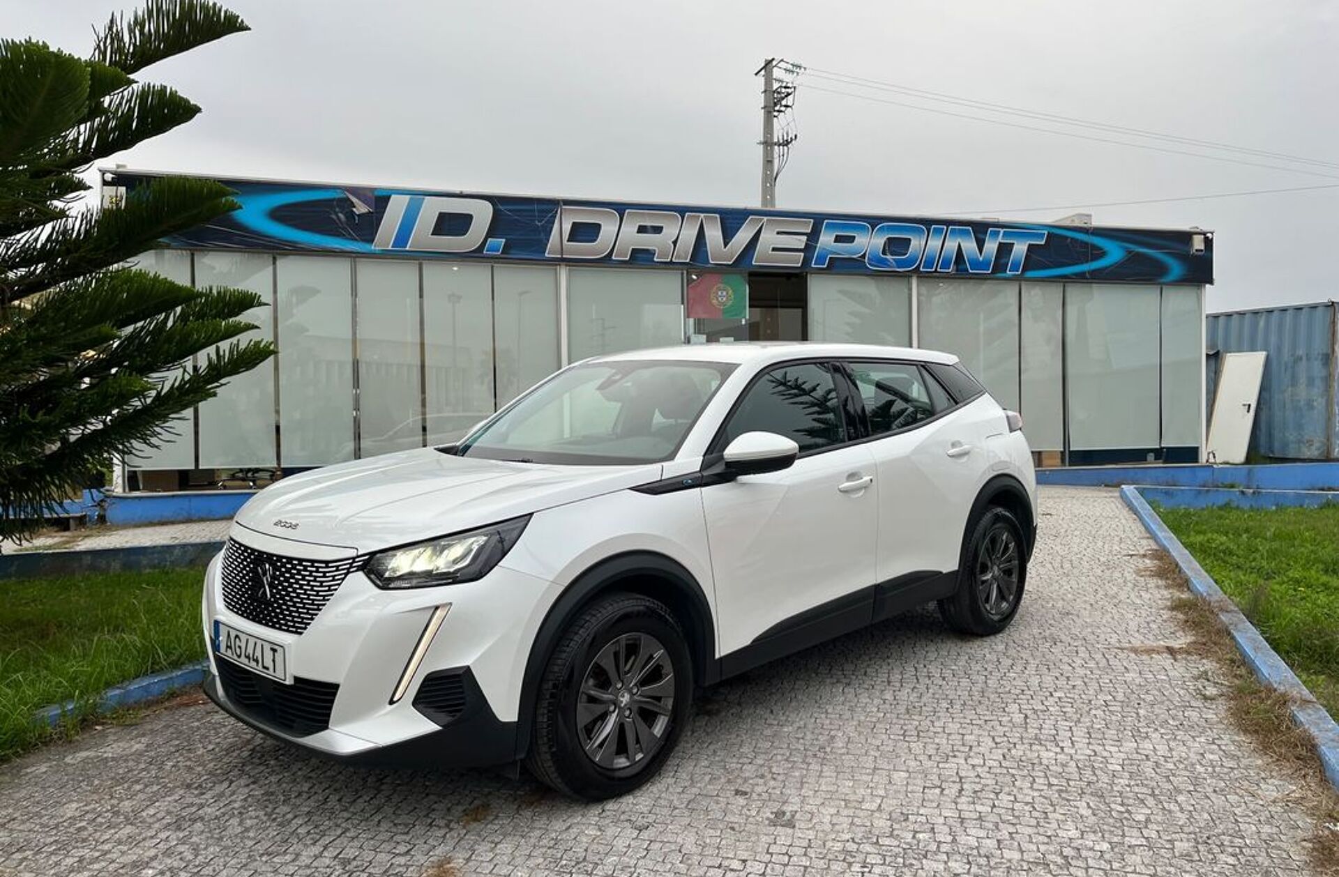 PEUGEOT 2008 e- 50 kWh GT