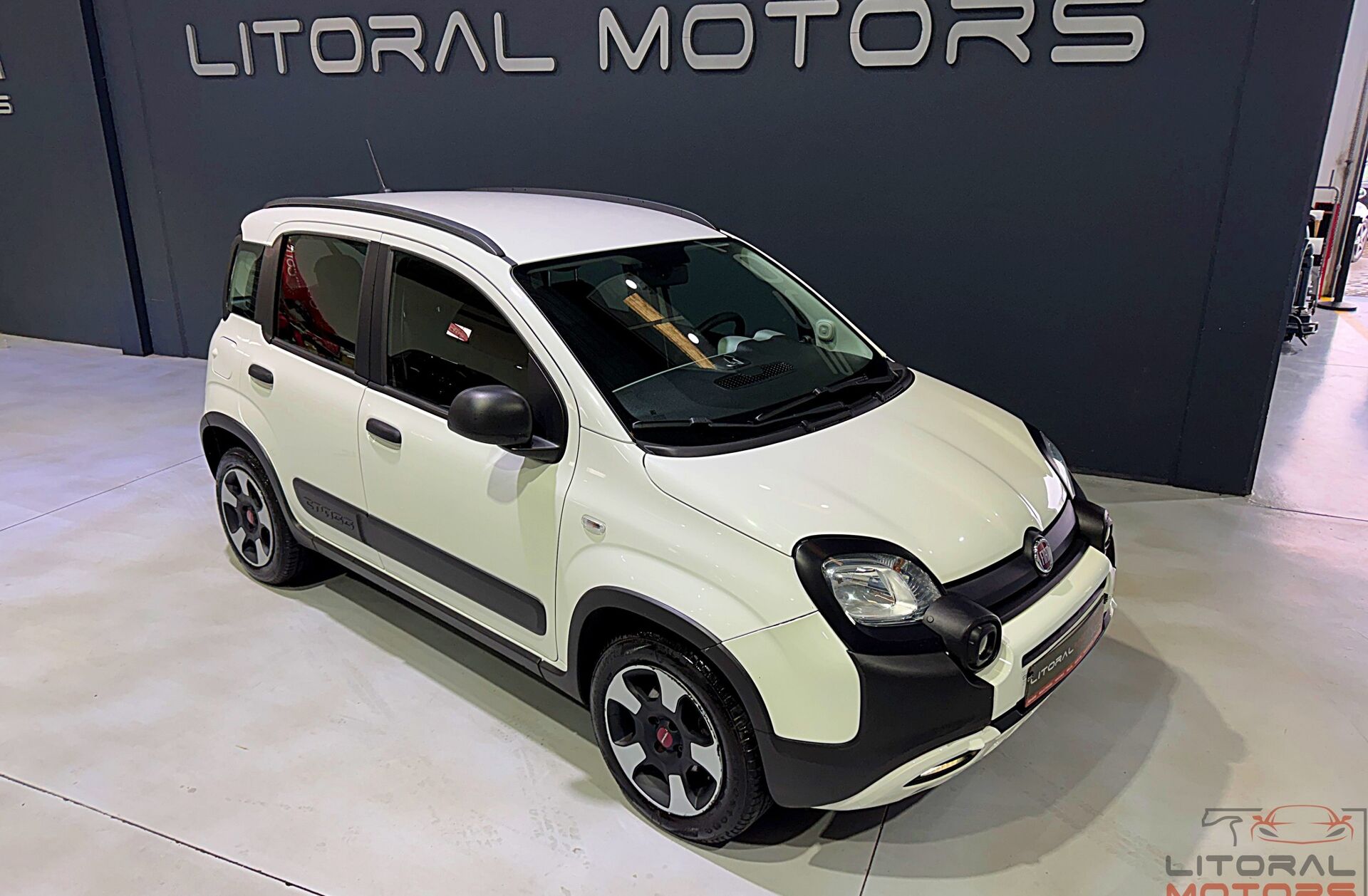 FIAT Panda 1.0 Hybrid Cross