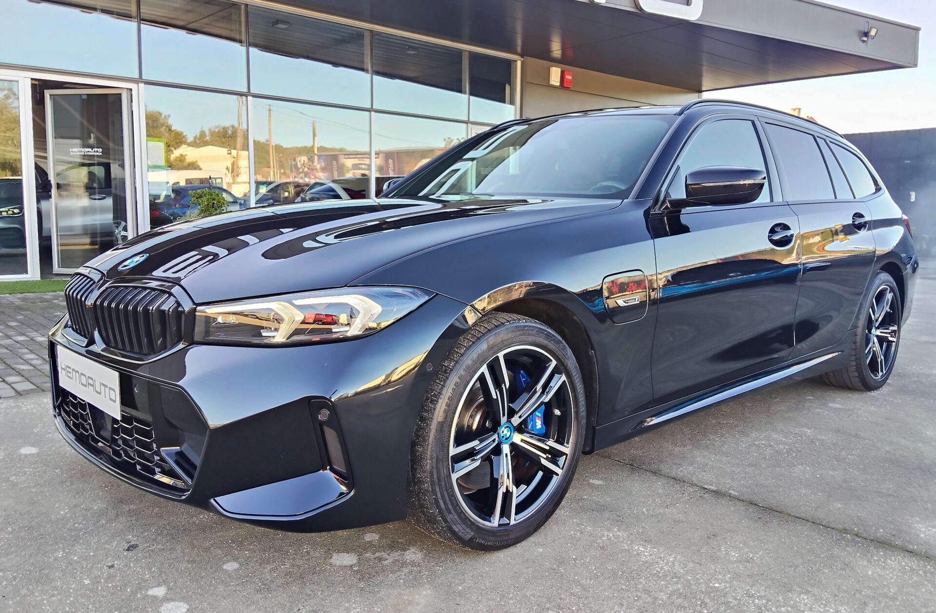 BMW Serie-3 320 e Touring Pack Desportivo M Auto