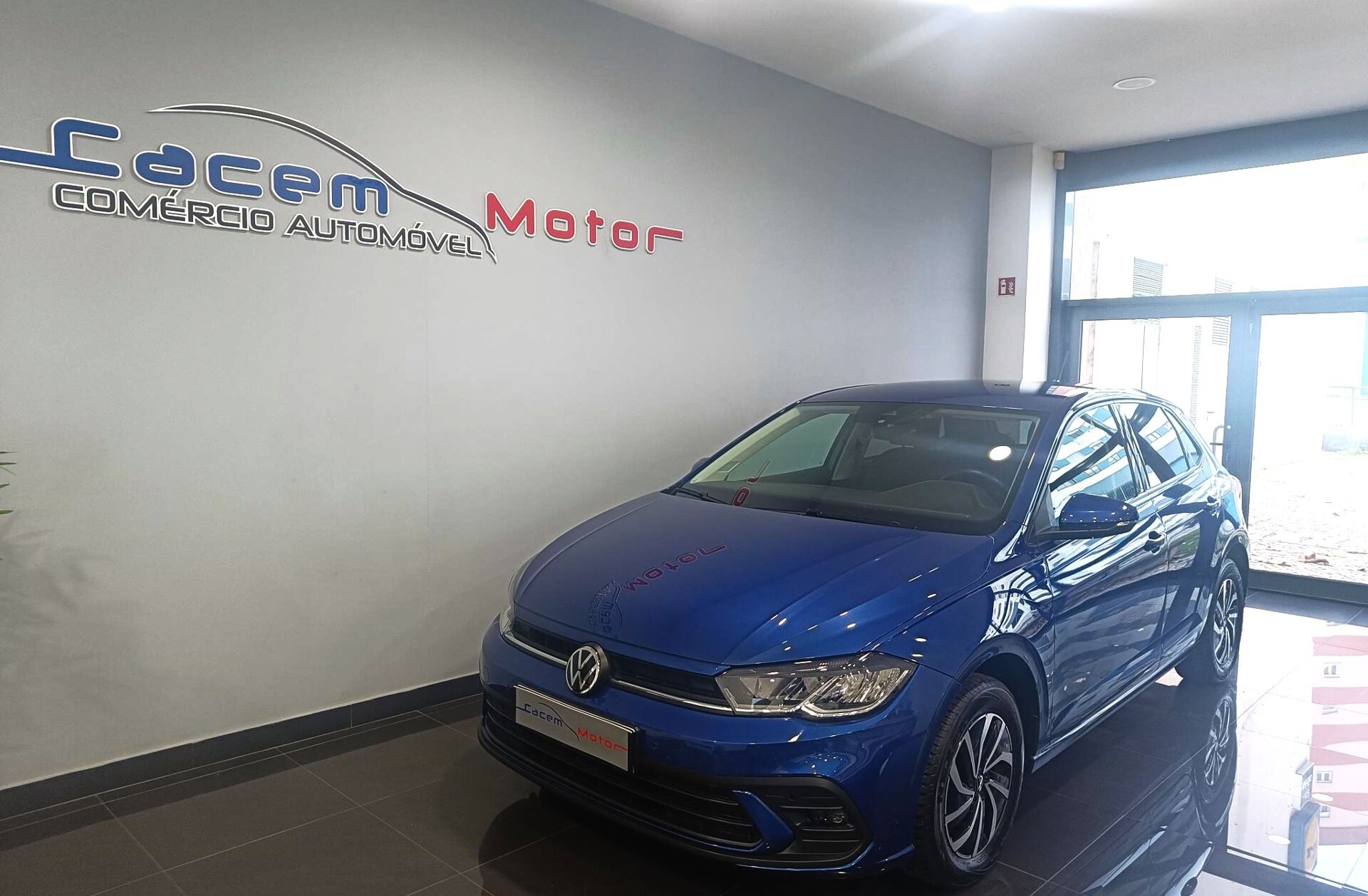 VOLKSWAGEN Polo 1.0 TSI Urban