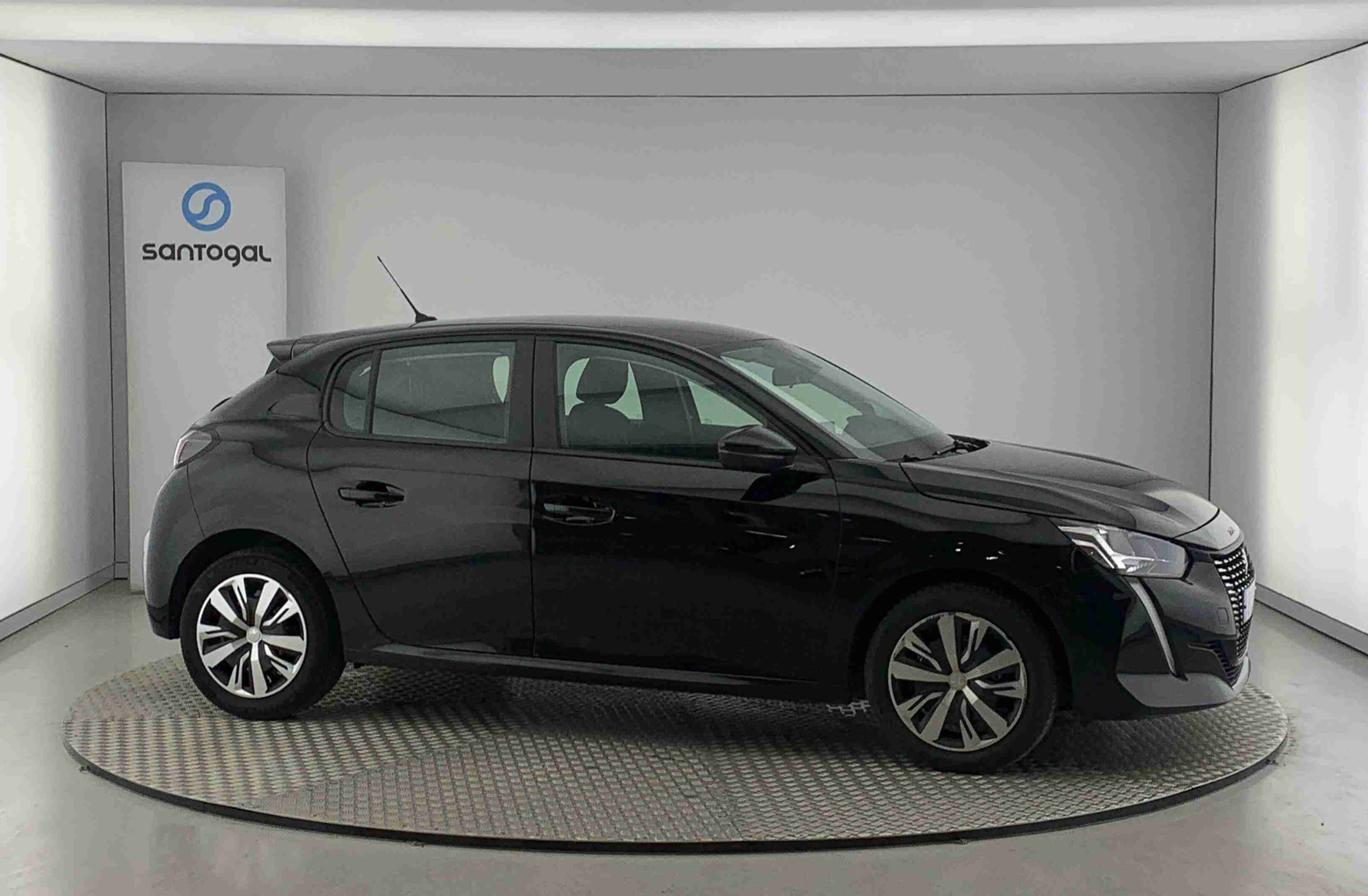 PEUGEOT 208 1.2 PureTech Active Pack