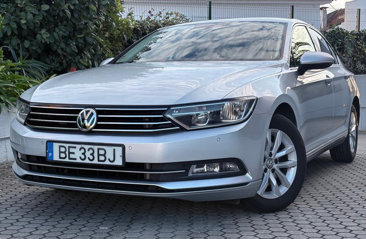 VOLKSWAGEN Passat 2.0 TDi Confortline DSG