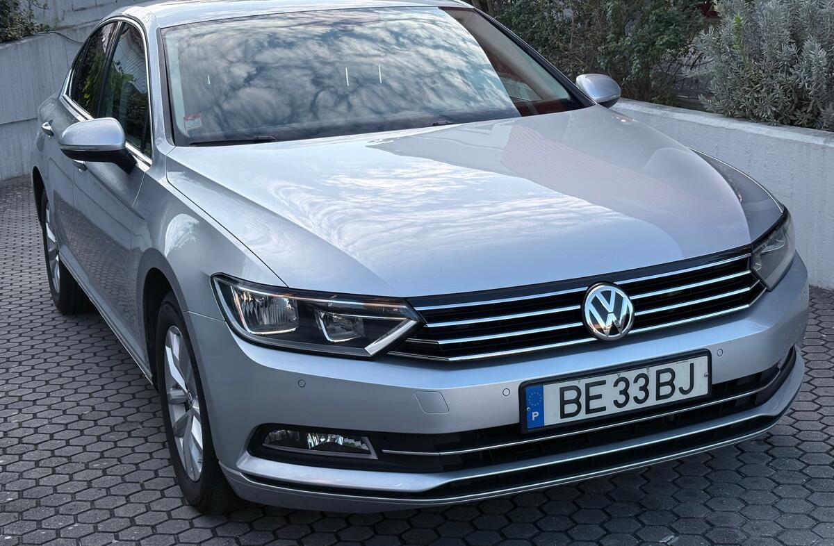 VOLKSWAGEN Passat 2.0 TDi Confortline DSG