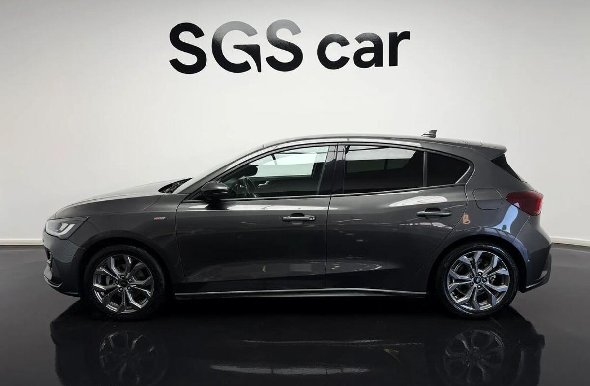 FORD Focus 1.0 EcoBoost MHEV ST-Line