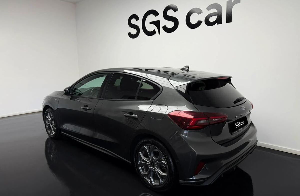FORD Focus 1.0 EcoBoost MHEV ST-Line