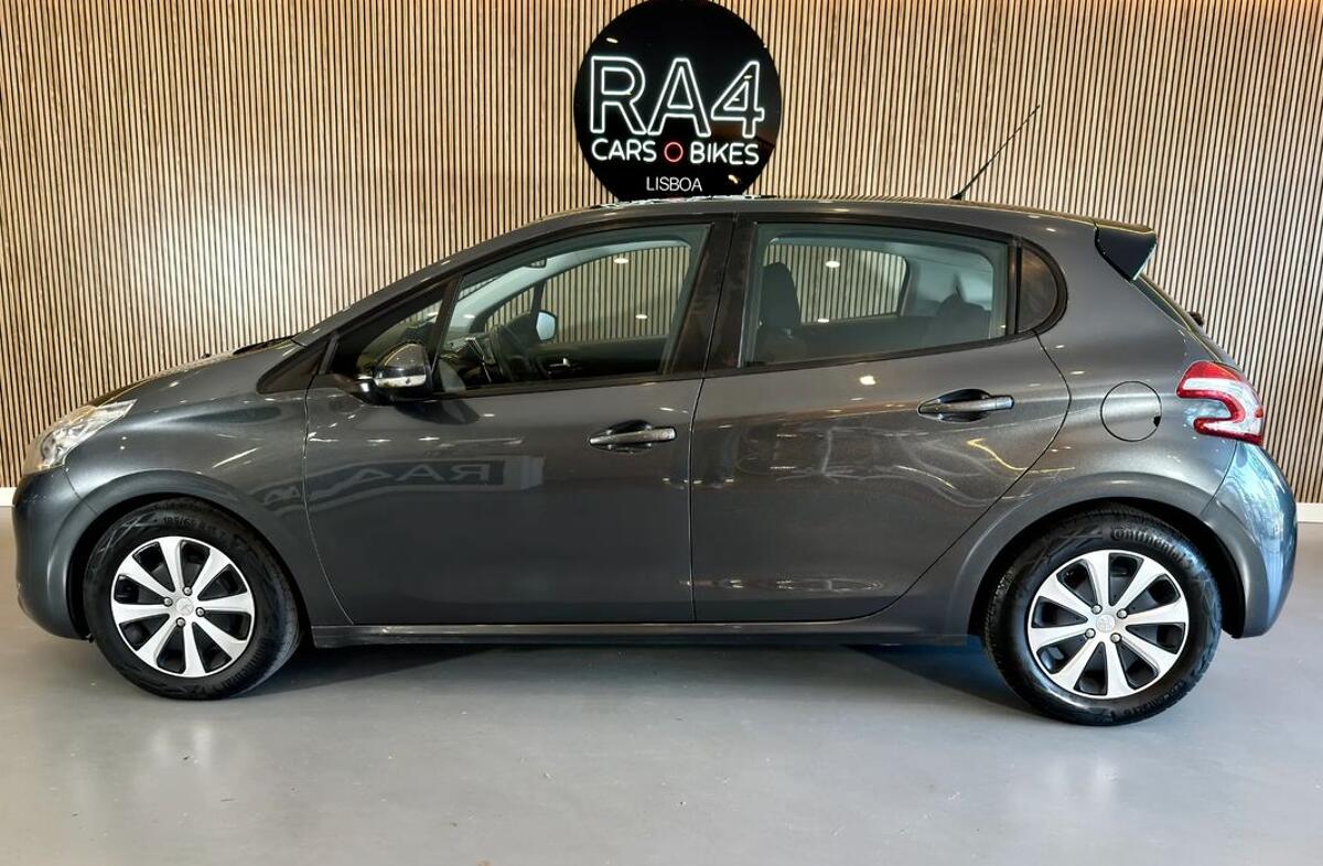 PEUGEOT 208 1.6 e-HDi Active 2-Tronic