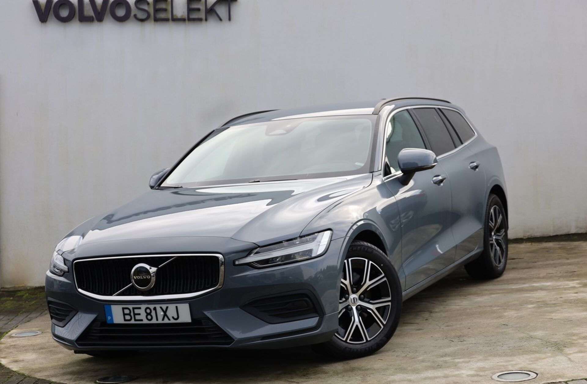 VOLVO V60 2.0 B4 Core Auto