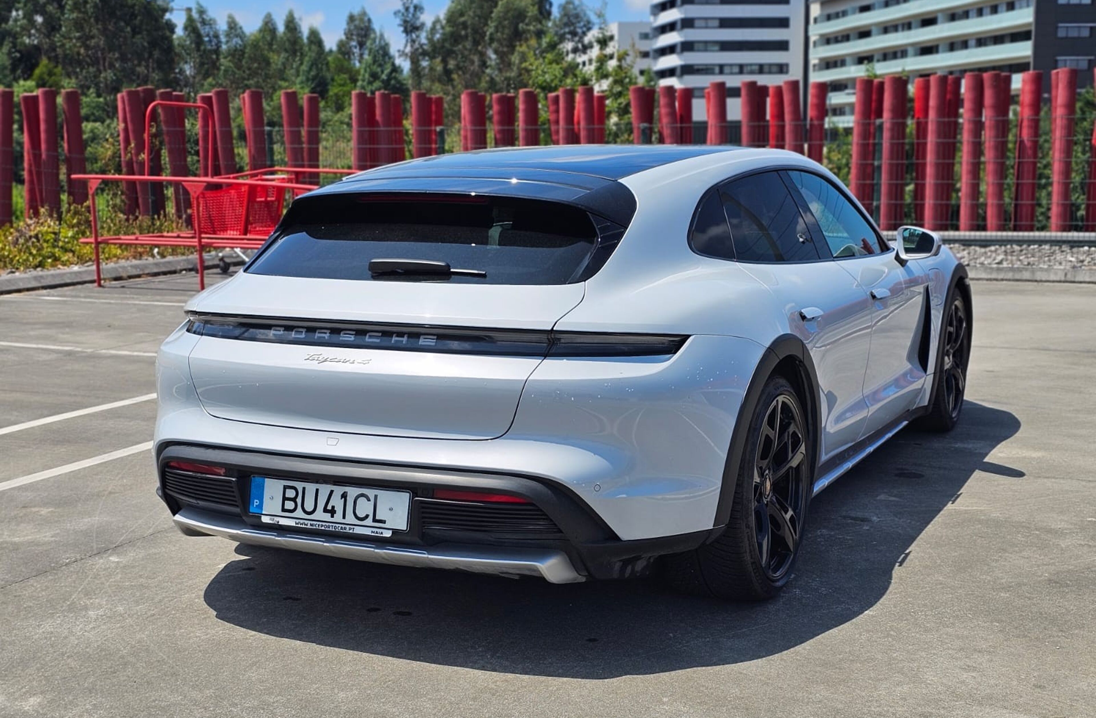 PORSCHE Taycan CT 4