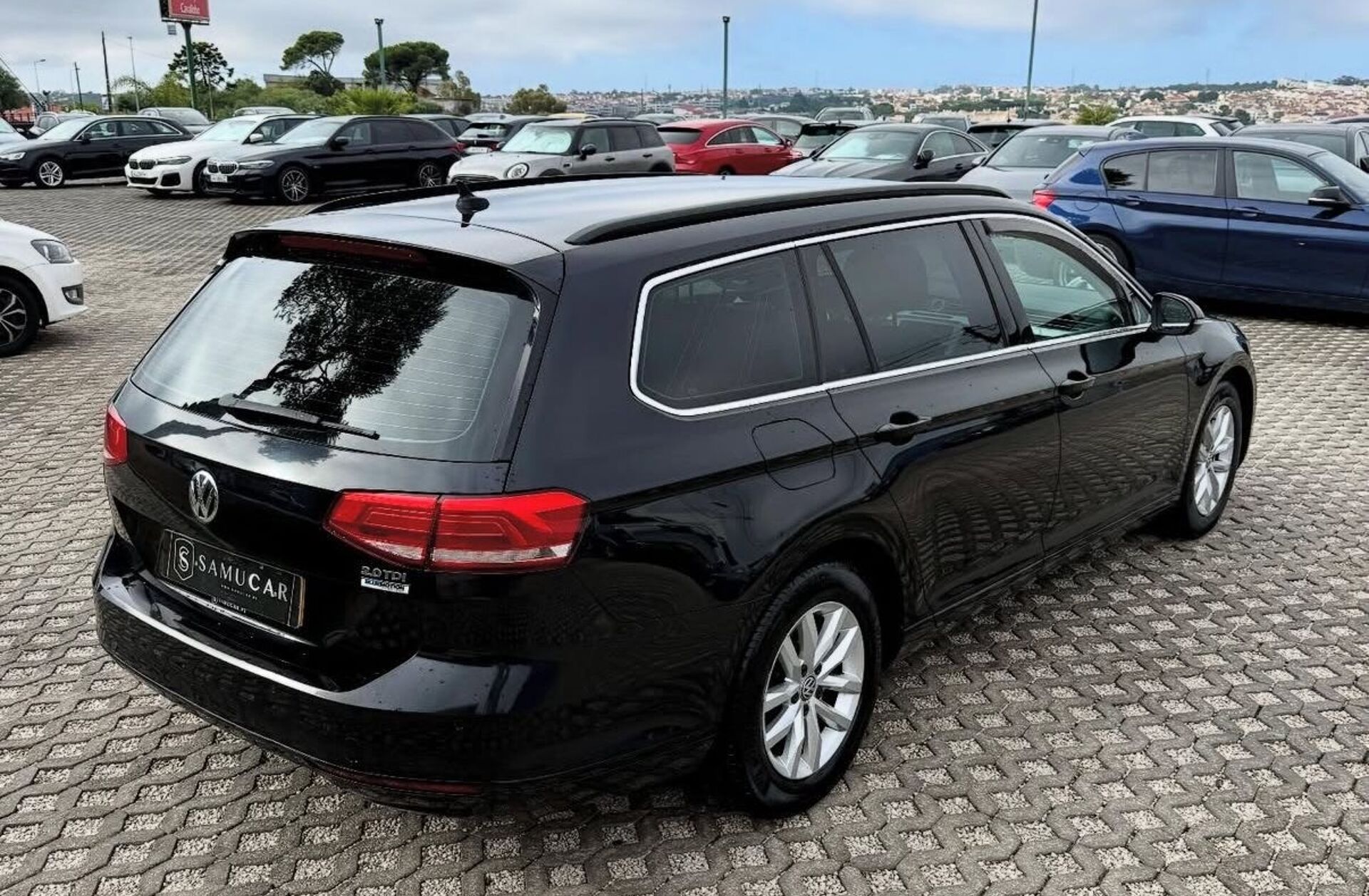 VOLKSWAGEN Passat 2.0 TDi Confortline