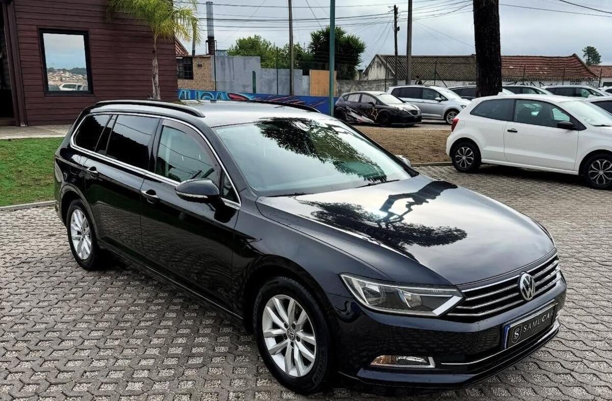 VOLKSWAGEN Passat 2.0 TDi Confortline