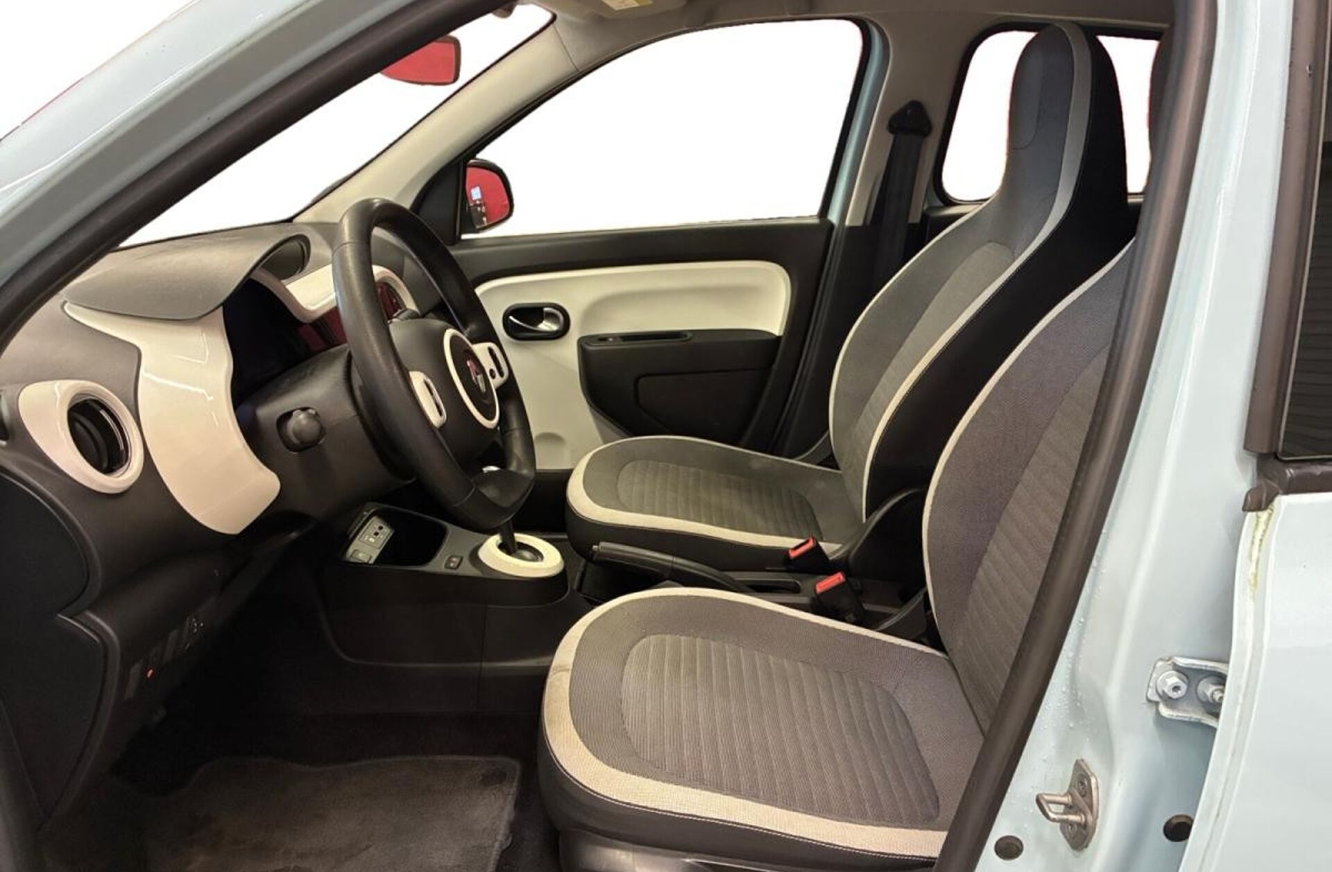 RENAULT Twingo Z.E. 22 Zen