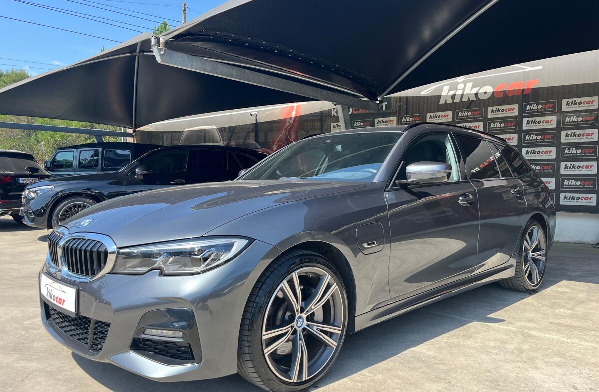 BMW Serie-3 330 e Touring Pack M Auto