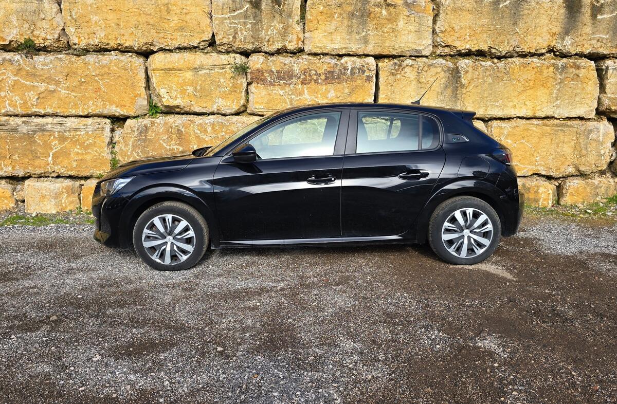 PEUGEOT 208 e- 50 kWh Active Pack