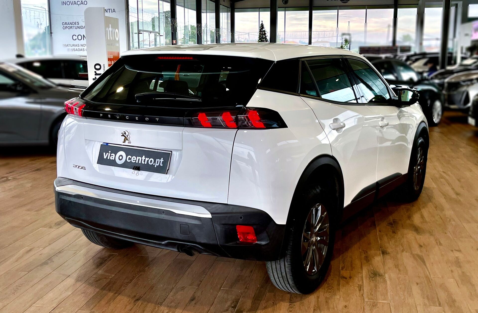 PEUGEOT 2008 1.2 PureTech Active Pack