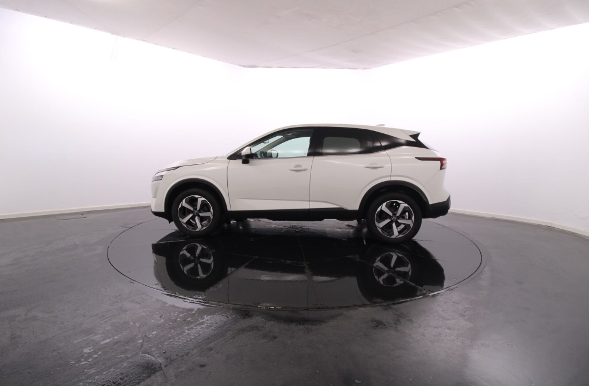 NISSAN Qashqai 1.3 DIG-T N-Connecta