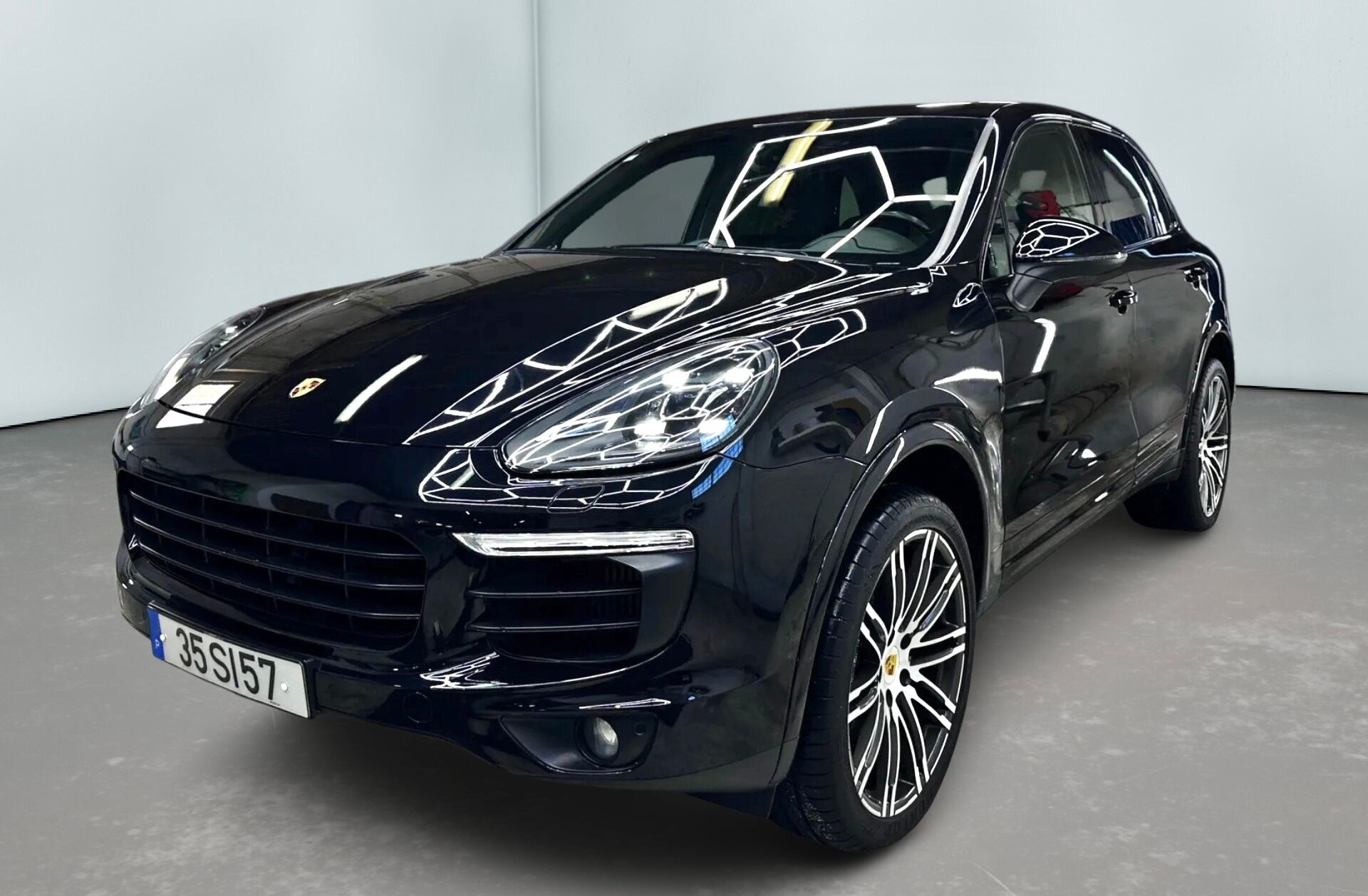 PORSCHE Cayenne Platinum Edition