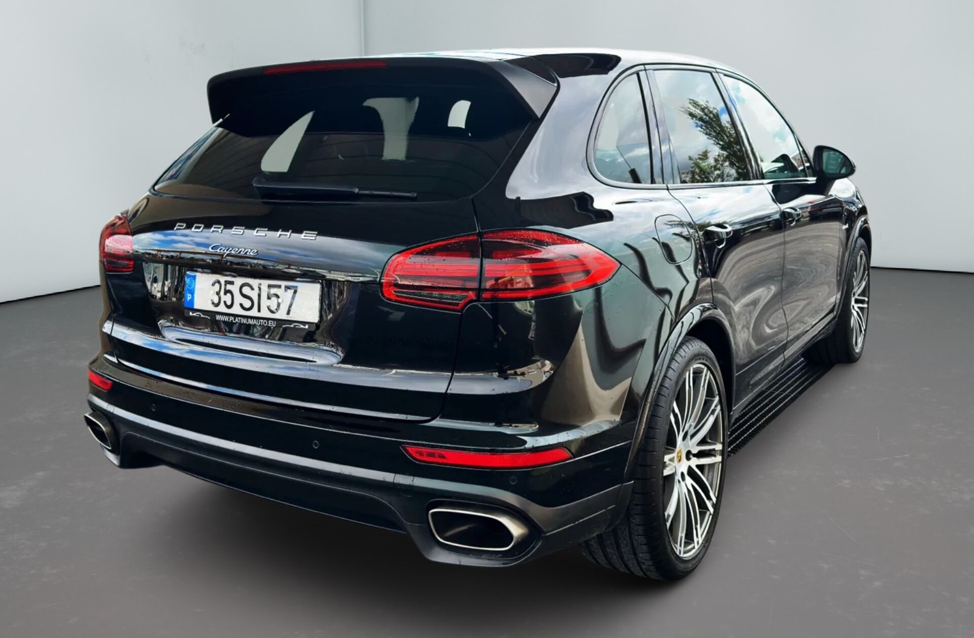 PORSCHE Cayenne Platinum Edition