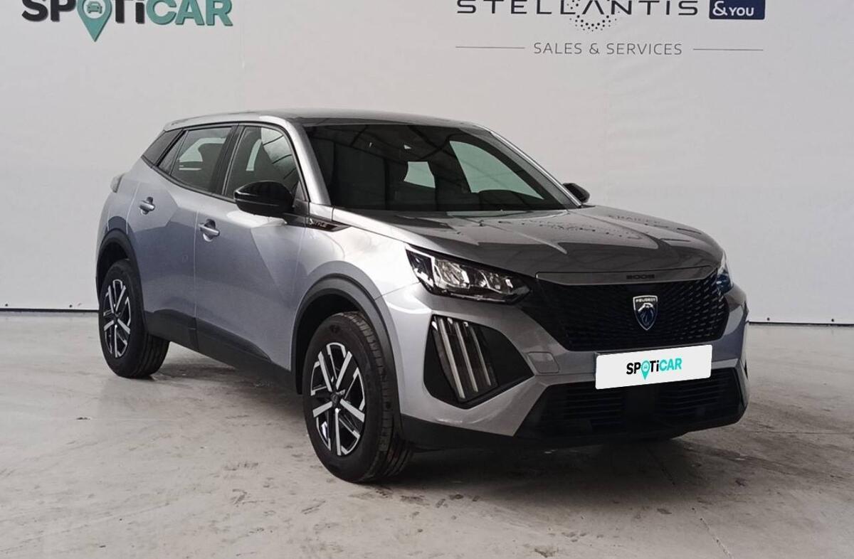 PEUGEOT 2008 1.2 PureTech Style