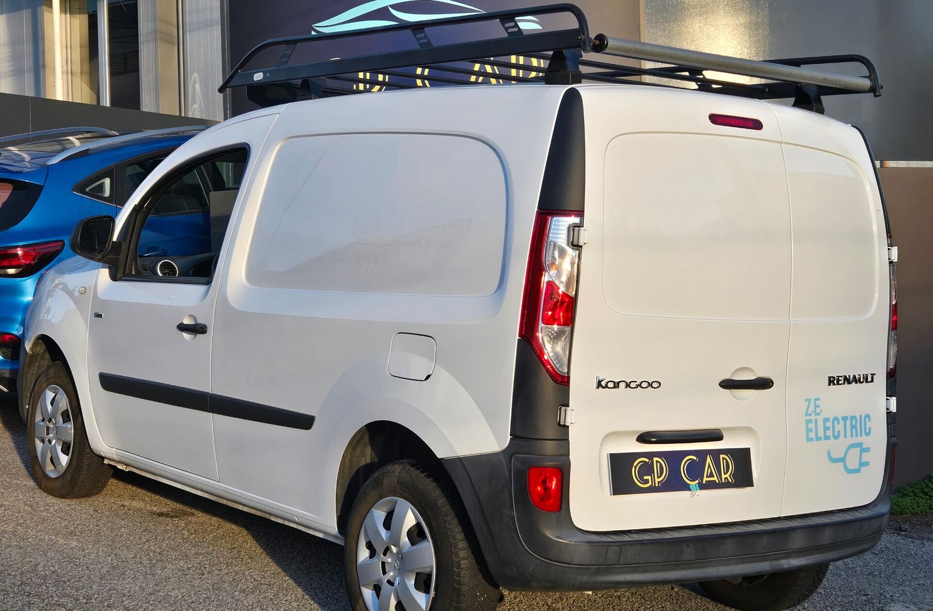RENAULT Kangoo Z.E. 33