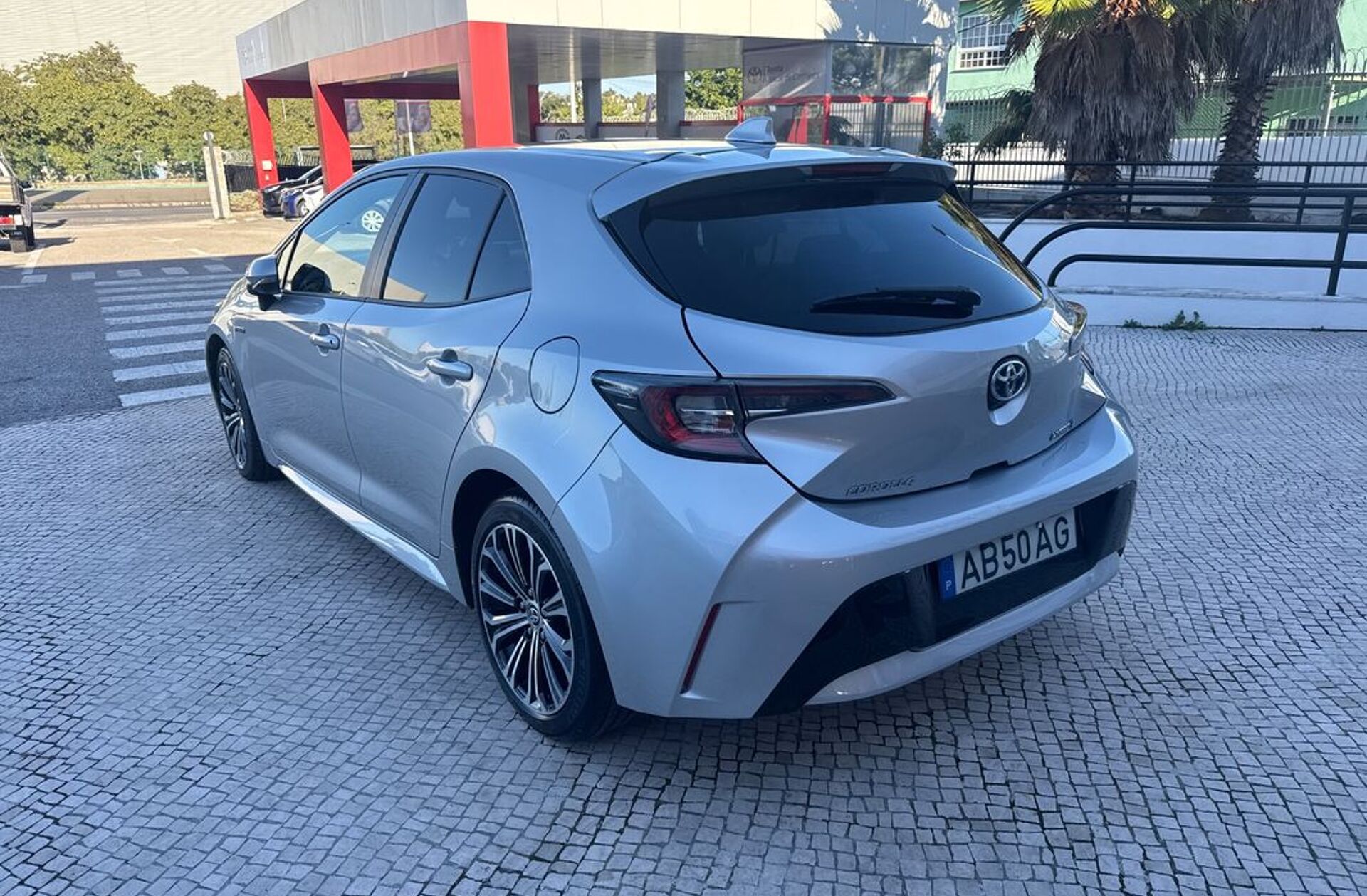 TOYOTA Corolla 1.8 Hybrid Comfort+P.Sport