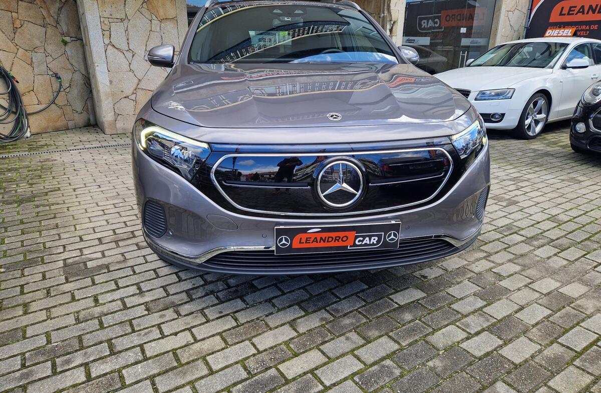 MERCEDES EQA 250 Progressive