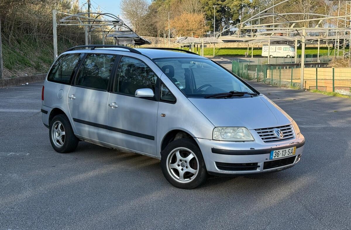 VOLKSWAGEN Sharan 1.4 TSI Confortline