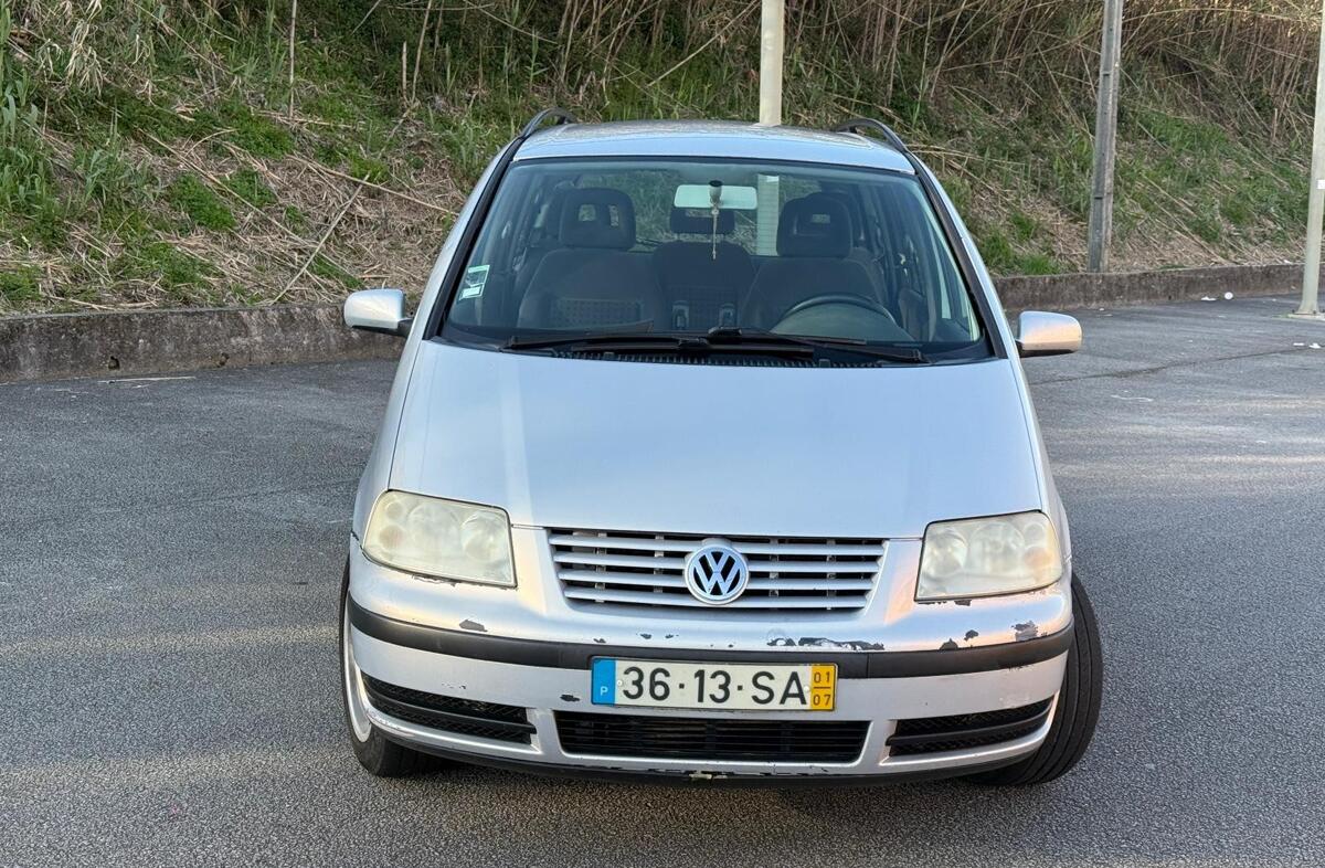 VOLKSWAGEN Sharan 1.4 TSI Confortline