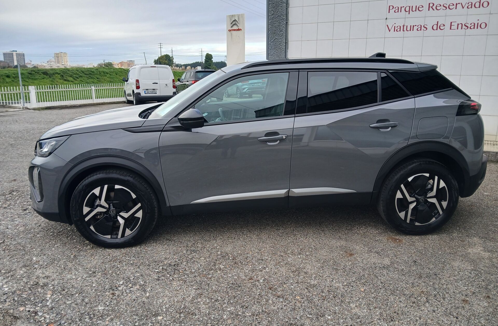 PEUGEOT 2008 1.2 Hybrid Allure e-DCS6