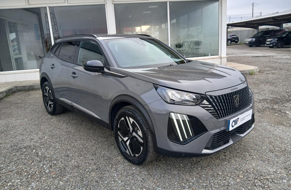 PEUGEOT 2008 1.2 Hybrid Allure e-DCS6