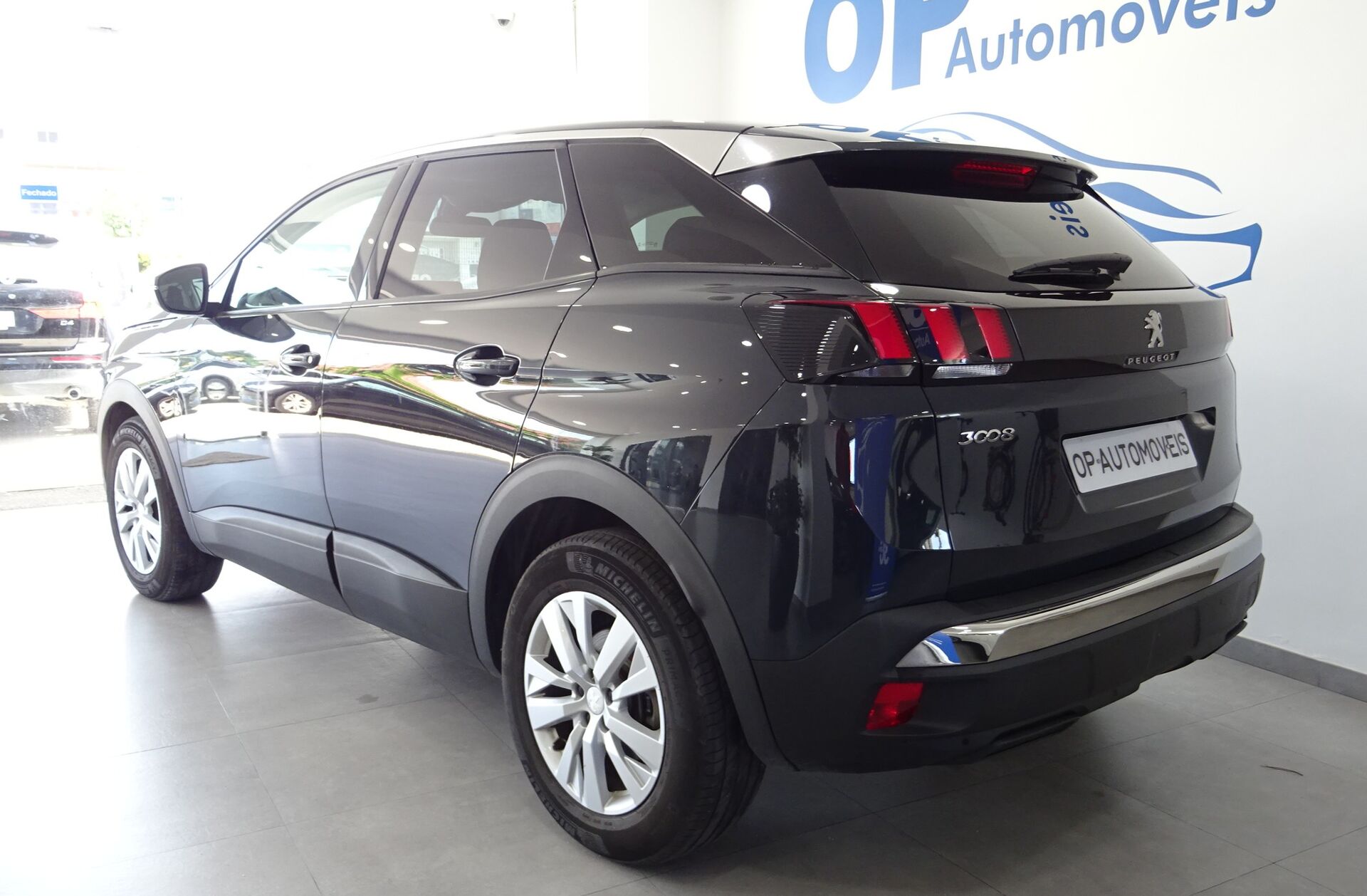 PEUGEOT 3008 1.5 BlueHDi GT EAT8
