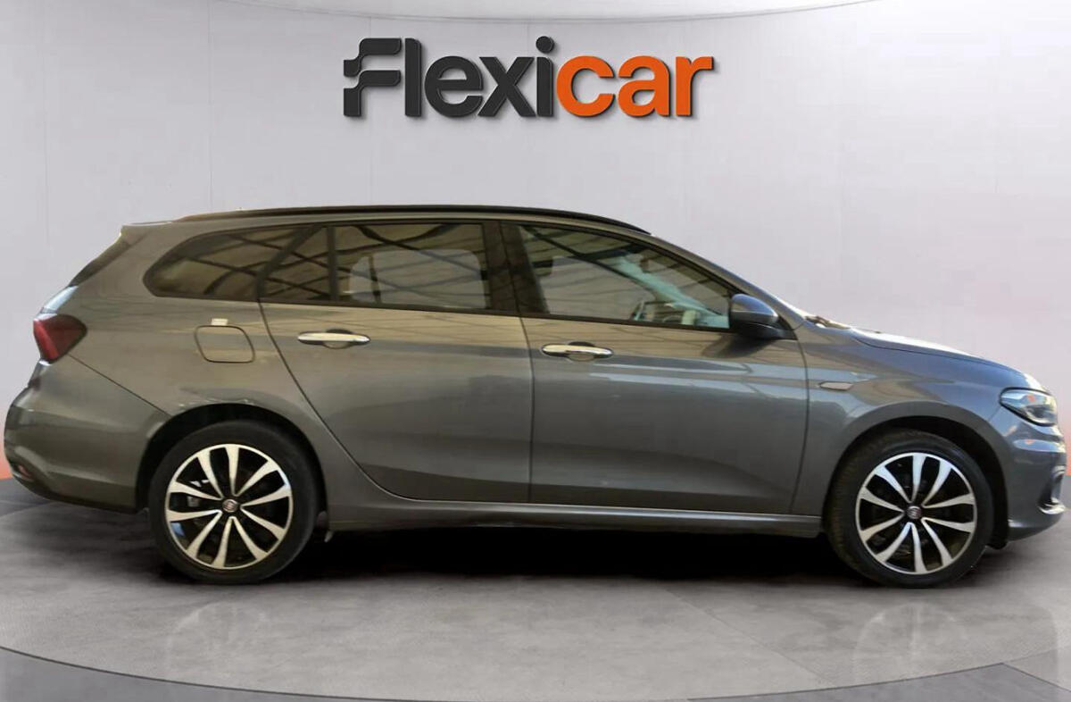 FIAT Tipo 1.6 M-Jet Lounge
