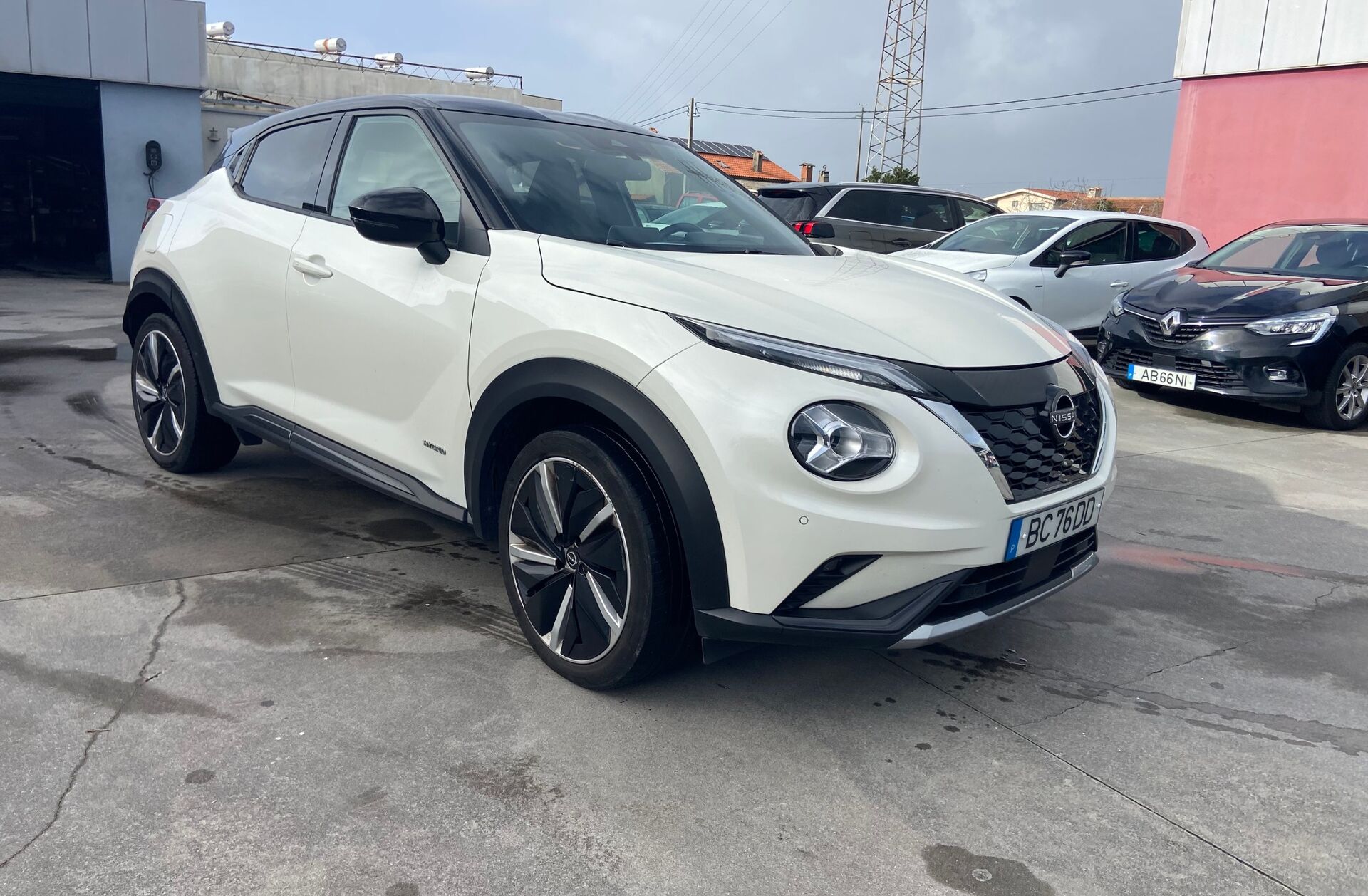NISSAN Juke 1.6 Hybrid N-Design Black