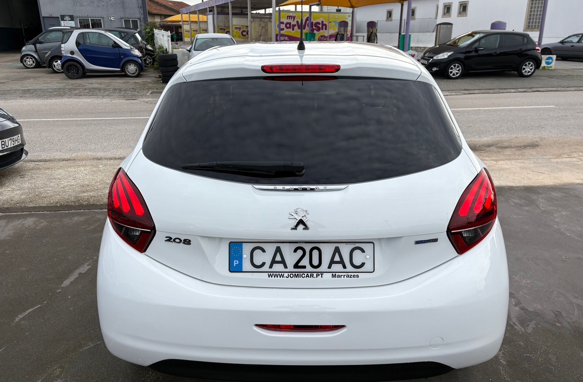 PEUGEOT 208 1.2 PureTech Style